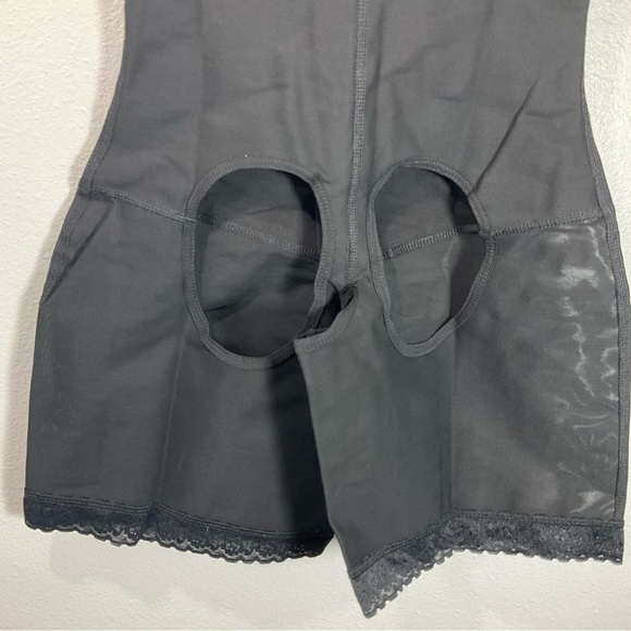 Ann Michell Latex With Lycra  Black XL new with tags - Picture 7 of 9